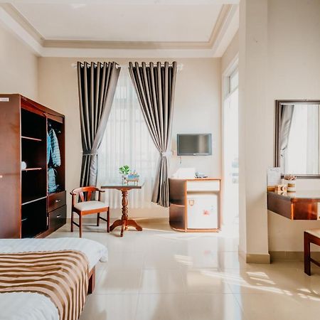 Le Phuong Dalat Hotell Exteriör bild