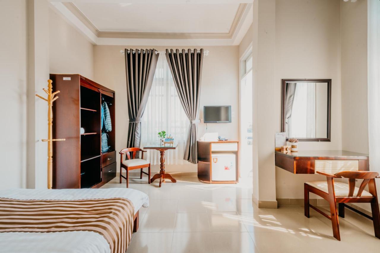 Le Phuong Dalat Hotell Exteriör bild